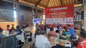 Suasana-diskusi-dalam-dialog-interaktif-SPMB-2026-di-Buleleng.jpg