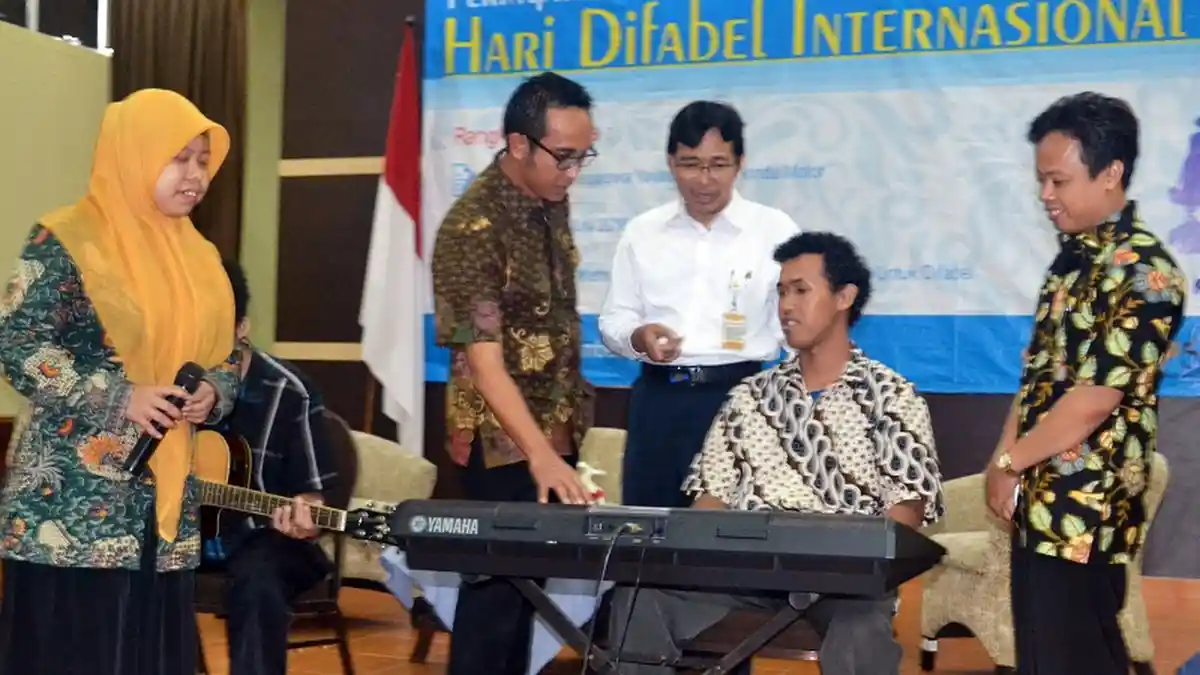 Anugerah Inklusi dari UIN Yogyakarta untuk AHM