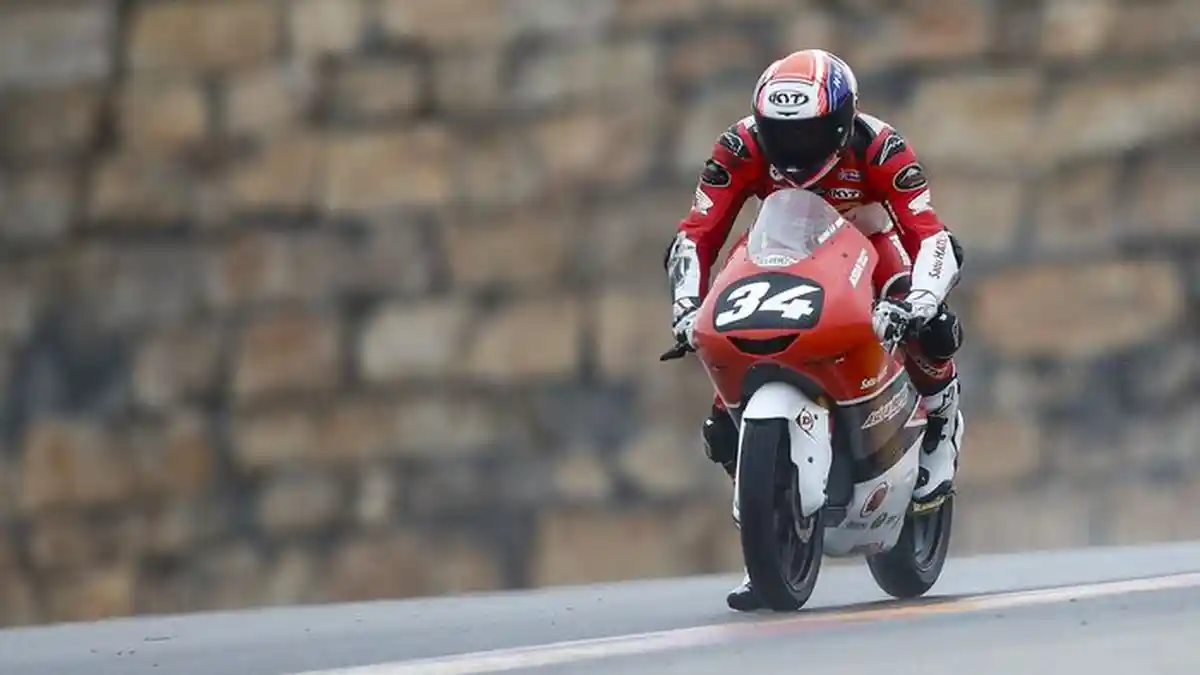 Pembalap Asal Indonesia Ini Miliki Gaya Balap Mirip Marc Marquez