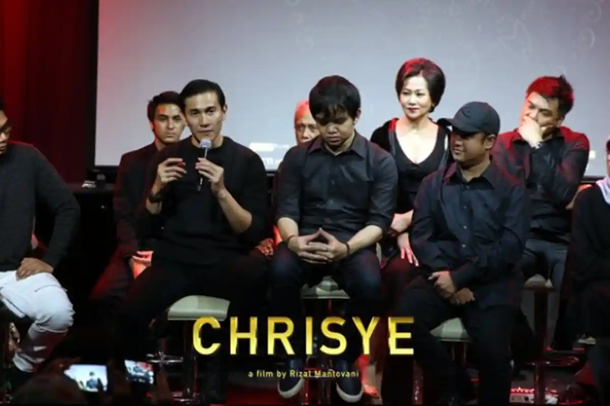 Kejadian Mistis Terjadi Saat Syuting Film Chrisye, Muka Vino Blur, Tapi Badan dan Rambutnya Mirip
