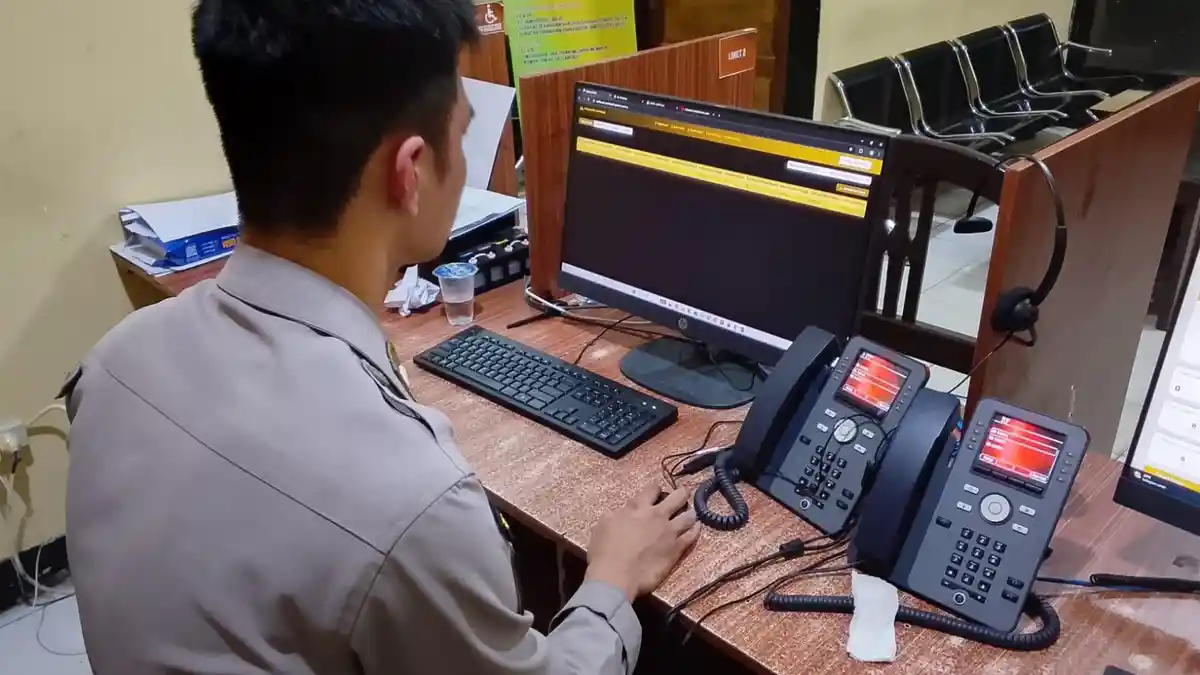 Polres Melawi Mengajak Masyarakat Manfaatkan Layanan Hotline Polri 110