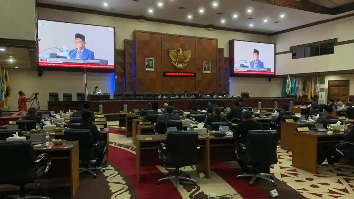 Mendagri Setujui Kendaraan Anggota DPR Aceh Bakal Pakai Plat Khusus