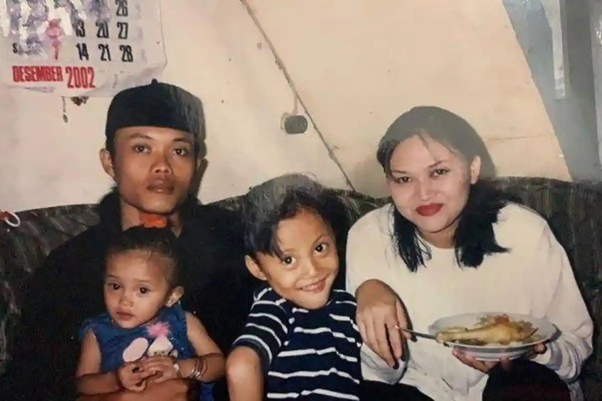 Padahal Dulu Bucin Rela Disuruh Istri Bawa Sanggul, Artis Berakhir Pisah usai 21 Tahun Menikah