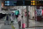 Aktivitas Penumpang di Bandara Seotta Jelang Nataru