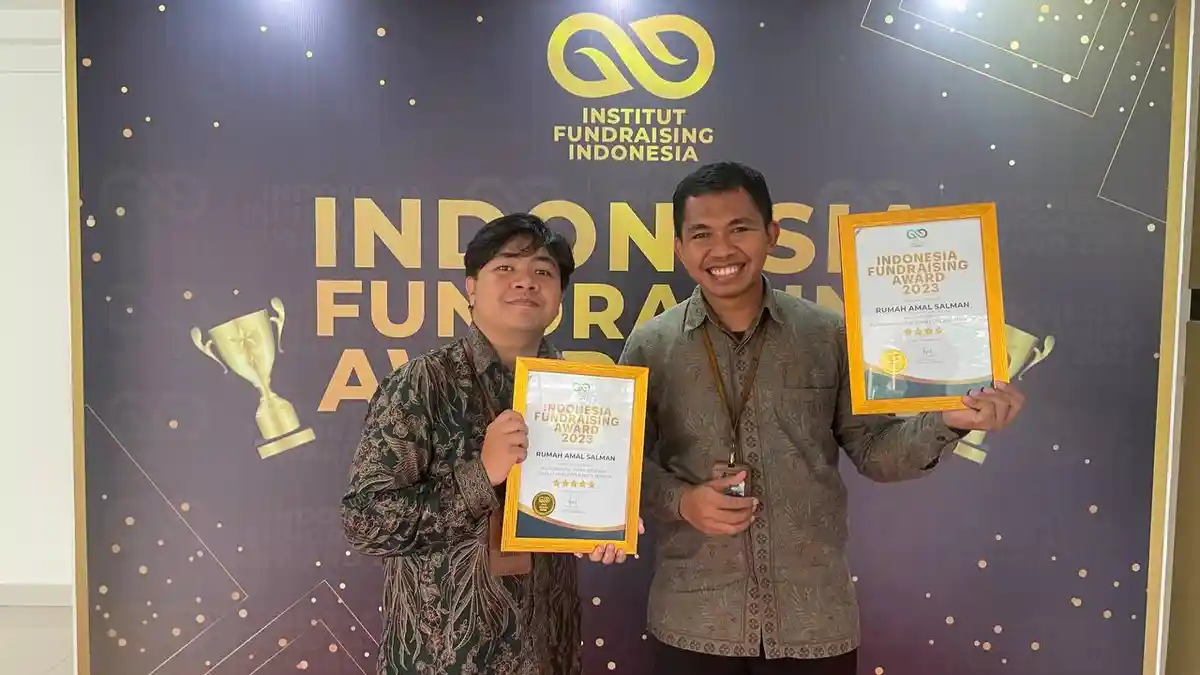 Rumah Amal Salman Raih 2 Penghargaan di Ajang Fundraising Award 2023