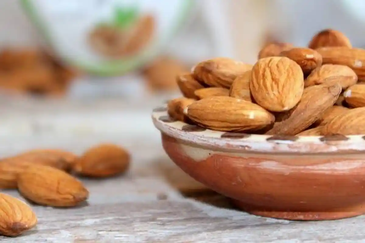 Baik untuk Menu Diet, Inilah 13 Manfaat Almond, Kacang Mahal Penuh Gizi yang Bisa Jaga Berat Badan