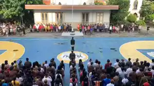 pengibaran-bendera-SMP-Maria-Mediatrix.jpg