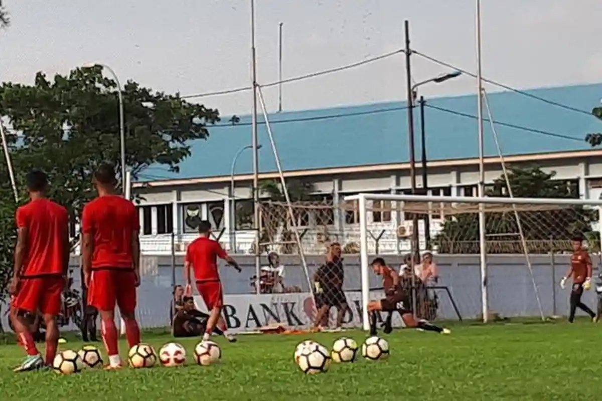 Persija Jakarta Berlatih Ringan di Bawah Pengawasan Ivan Kolev Jelang Lawan PS Tira Persikabo
