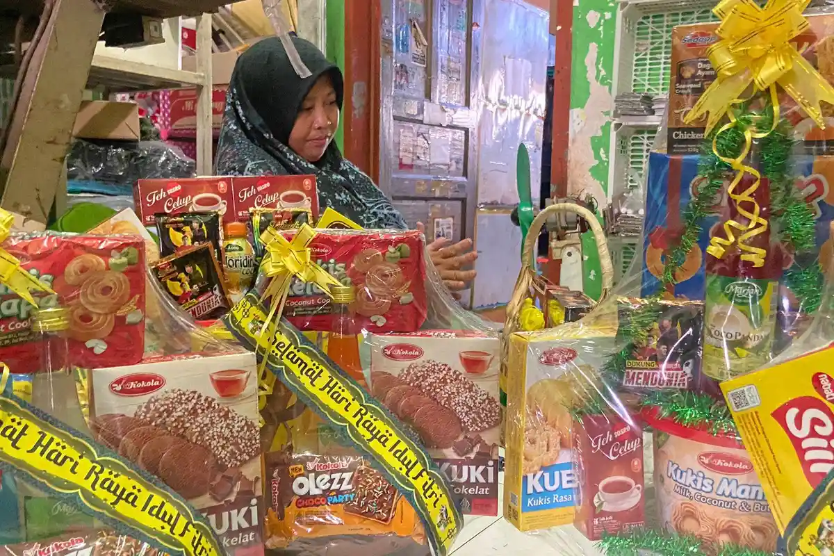 Jelang Lebaran Kebanjiran orderan, Ibu Muda di Ponorogo Ini Jual Parcel Mulai Harga Rp 15 Ribu