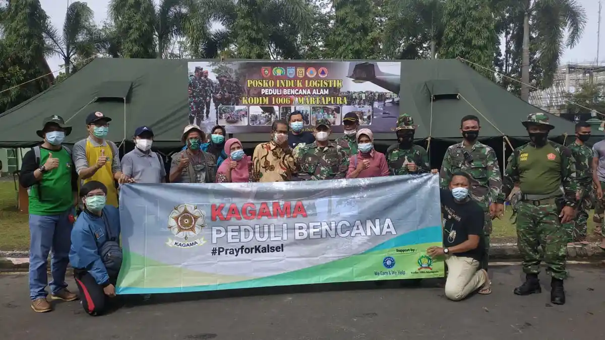 Keluarga Alumni Universitas Gadjah Mada (Kagama) Kalsel Bantu Korban Banjir di Martapura