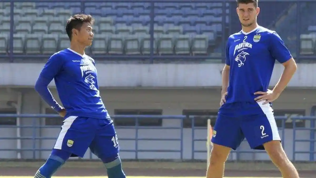 LIVE INDOSIAR! Link Live Streaming Tira Persikabo vs Persib Bandung: Terancam Tanpa Dua Pilar