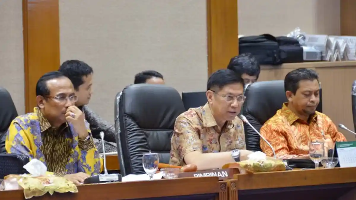 Komisi VII DPR Tanyakan Temuan BPK Terkait Tagihan PT PLN pada Kontraktor