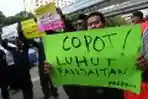 Aksi Tolak Reklamasi Di Kemenko Maritim