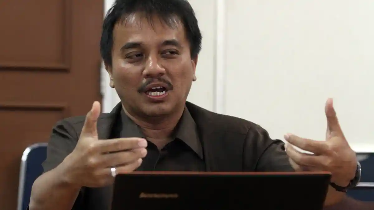 Roy Suryo: Jokowi Harus Dengarkan Masukan yang Benar Terkait Sepakbola