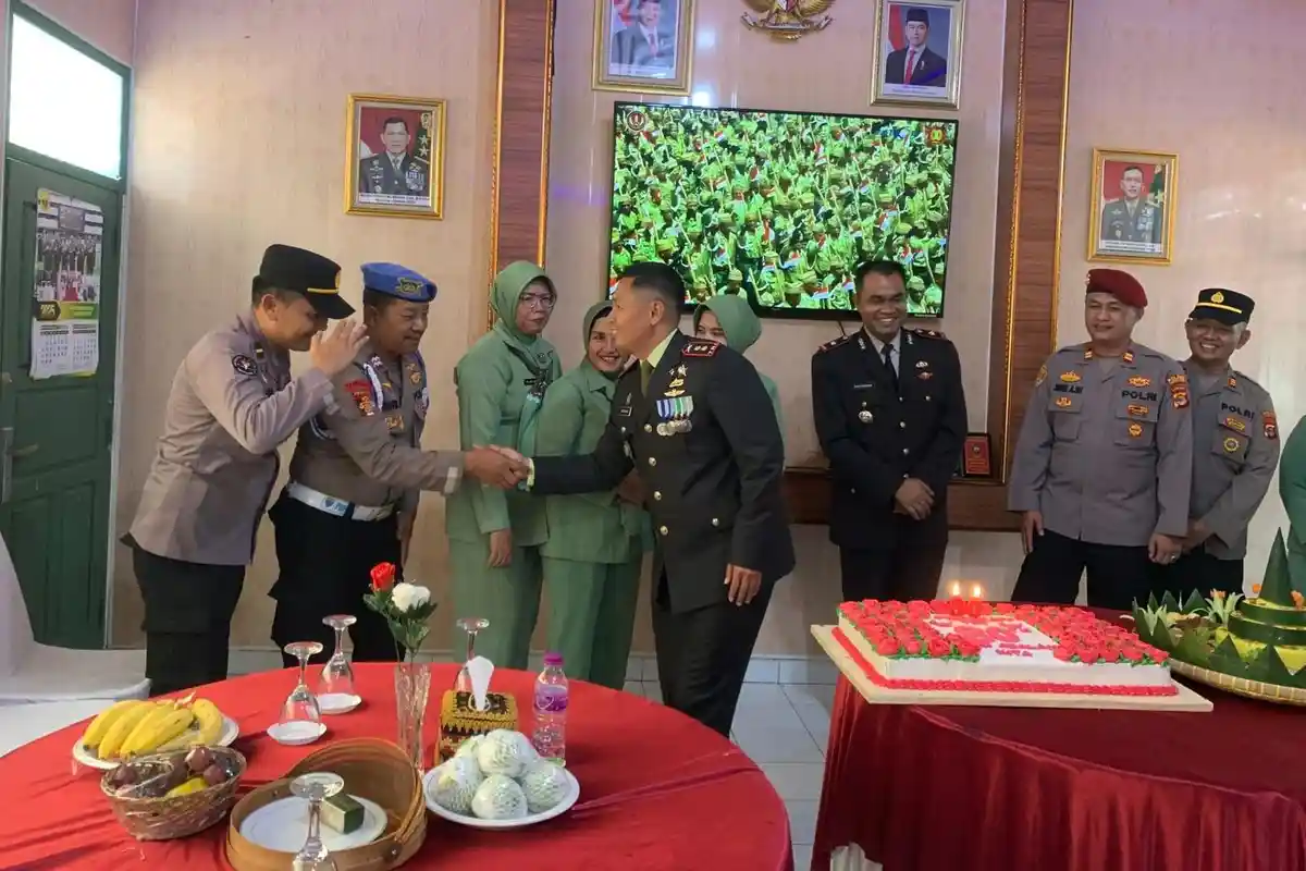 Wakapolres Tulangbawang Sambangi Kodim 0426 Tuba Momen HUT ke-80 TNI