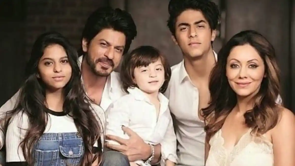 Cara Shahrukh Khan Agar Sang Istri Tak Cemburu Meski Sudah Bintangi Puluhan Film Romantis