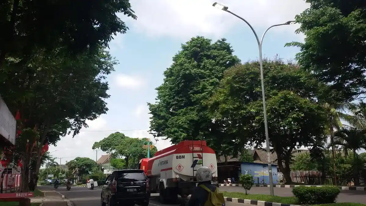 Kota Jambi Masih Kekurangan Lampu Jalan