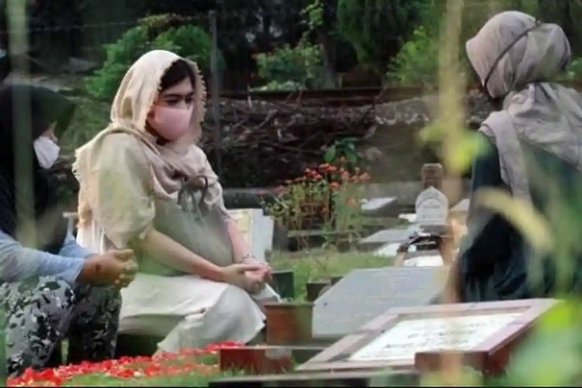 Inilah Alasan Ziarah Kubur Ramai Dilakukan Jelang Puasa dan Lebaran