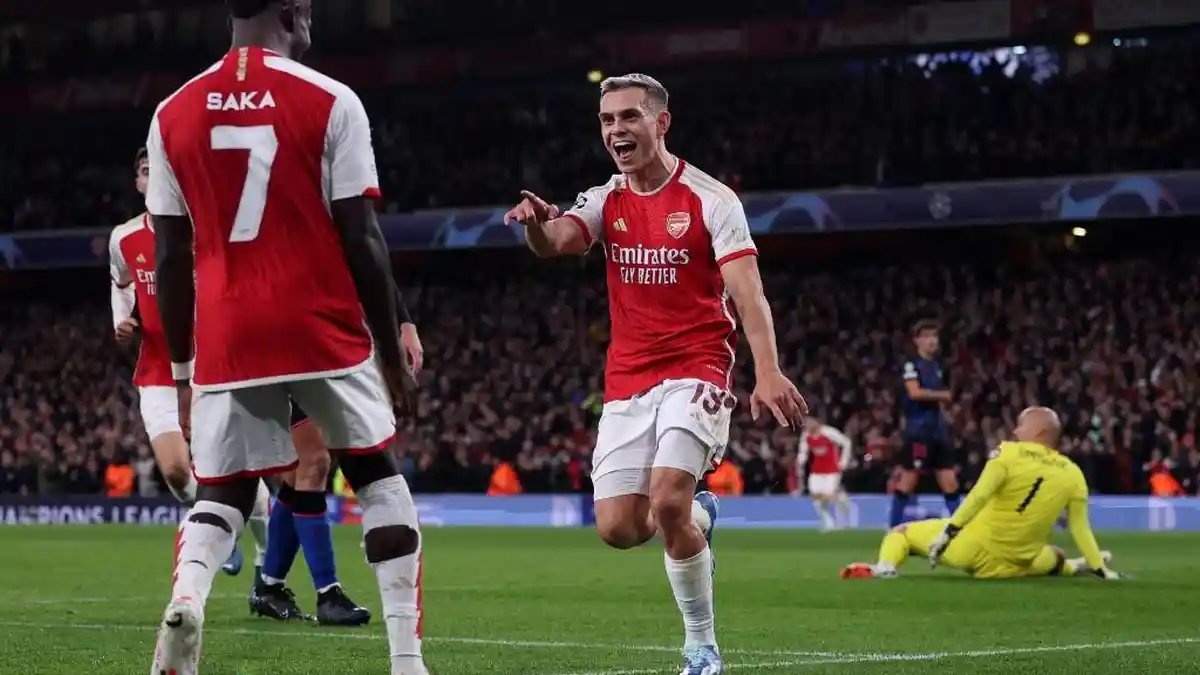 Tipu Daya Bukayo Saka Saat Arsenal Menang 2-0 atas Sevilla, Aksinya Mengingatkan pada Arjen Robben