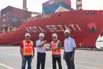 KAPAL-BARU-Noor-Budiwan-Direktur-Operasi-PT-Terminal-Petikemas-Surabaya-TPS.jpg