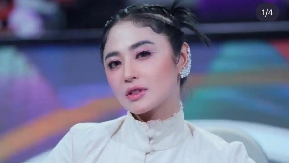 Dituduh Gibahin Lesti Kejora, Dewi Perssik Sewot: Geer Banget