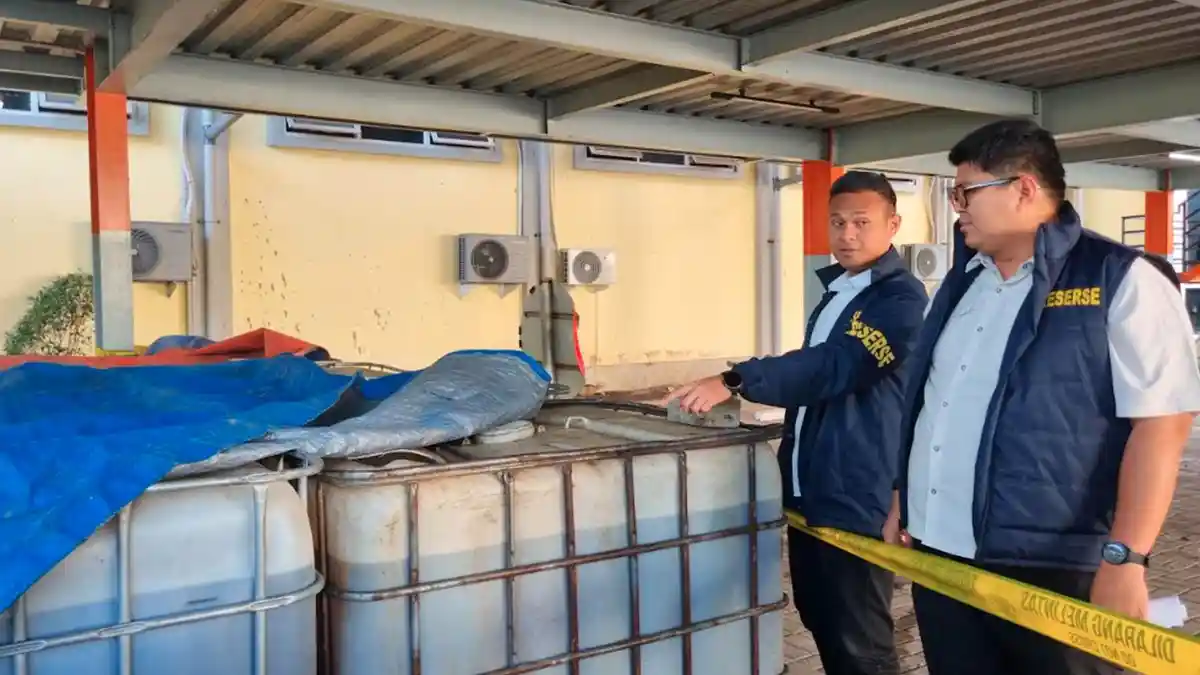 Penimbunan Solar Bersubsidi di Ujungpangkah Dibongkar Polres Gresik, 9 Ribu Liter Diamankan