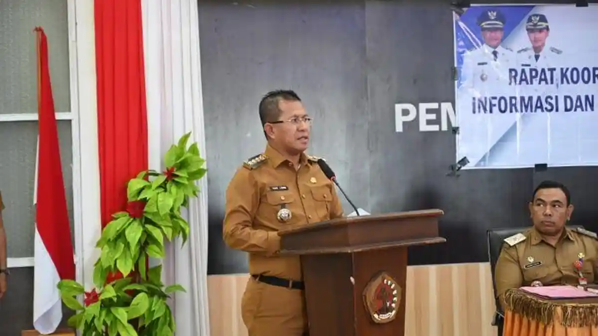 Bupati Kupang Yosef Lede Minta Pencegahan Rabies Diperkuat hingga ke Desa - Pos-kupang.com