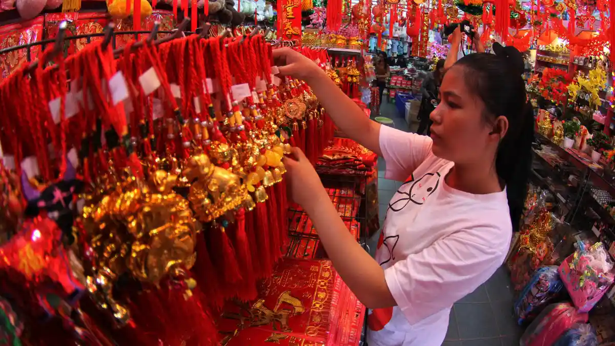 Jelang Imlek 2569, 3 Shio ini Diprediksi Akan Raih Hoki Paling Banyak di Tahun Anjing Tanah Ini!