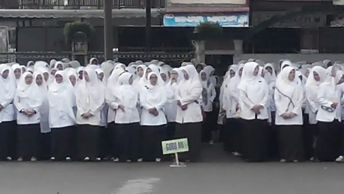 Kunjungi SD Percontohan, Bupati Aceh Barat Sebut Ada Guru Sudah Sebulah tak Bertugas, Ini Ancamannya