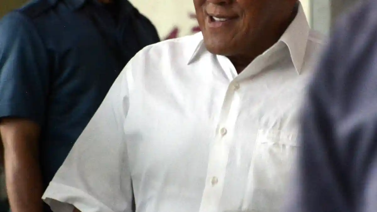 Aburizal Bakrie Tidak Memenuhi Panggilan KPK