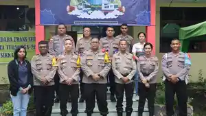 Foto-bersama-Kapolres-Sikka-AKBP-Hardi-Dinata-H-SIK-MM.jpg