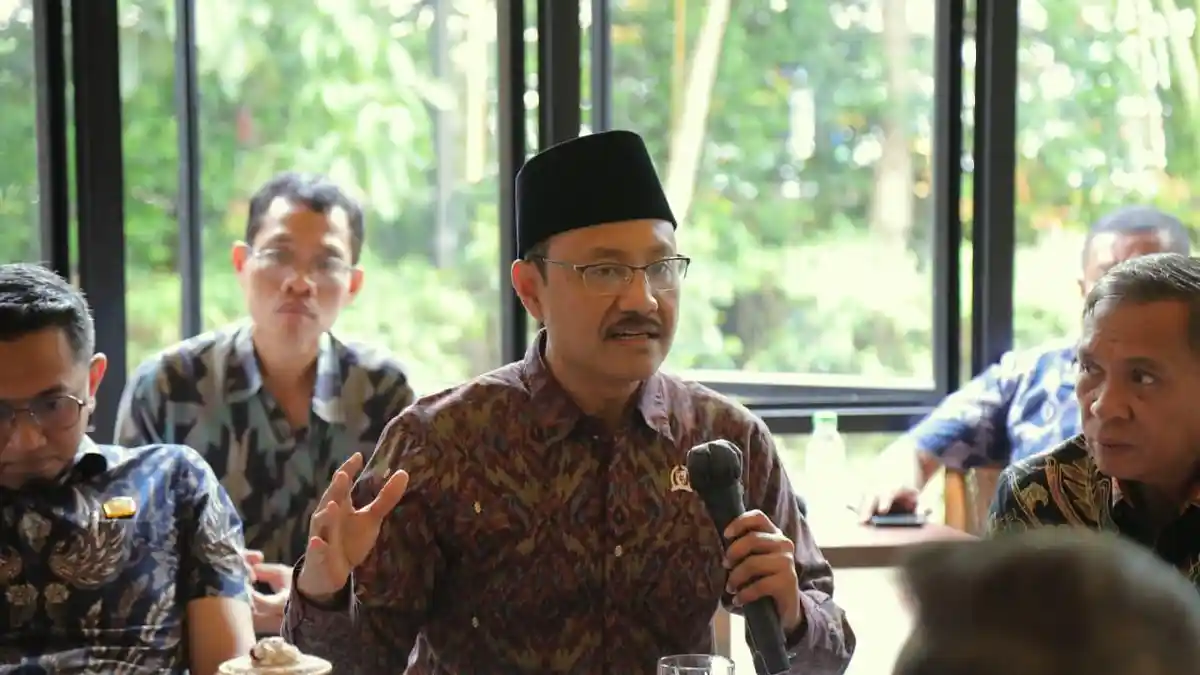 Gus Ipul dan 8 Kepala Daerah Sepakat Buka Sekolah Rakyat Baru