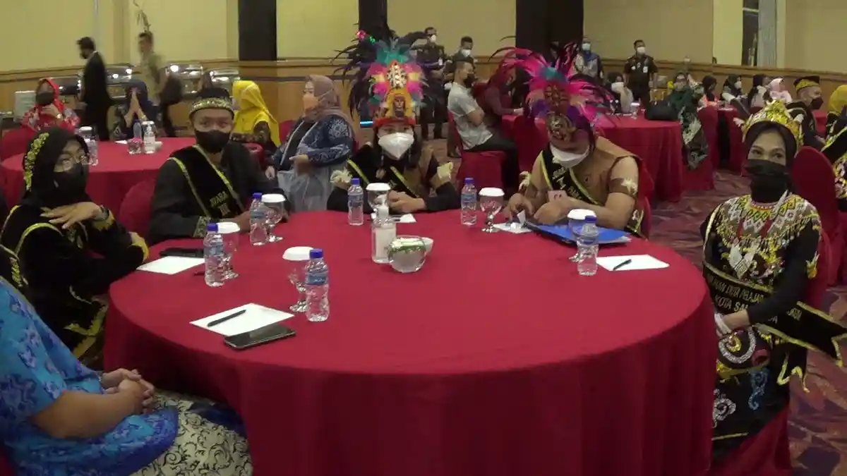 Duta Pelajar Sadar Hukum Dapat Pembekalan sebelum Bertugas dari Sejumlah Pakar