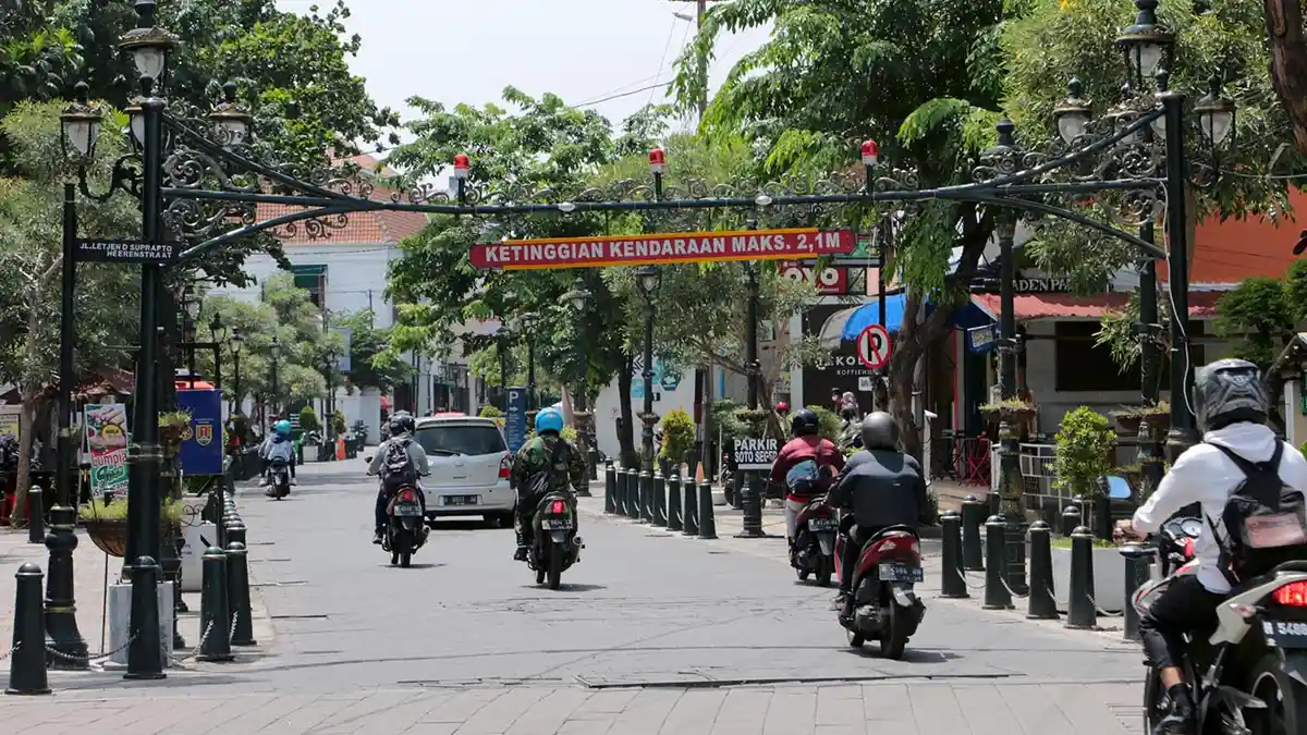 Kota Lama Dipasangi Portal Batas Ketinggian 2,1 Meter, Kendaraan Besar Jangan Harap Bisa Lewat