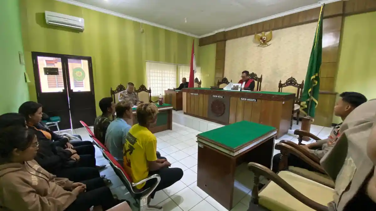 Mabuk di Kos-kosan, 7 Pemuda di Cilacap Dipidana 7 Hari Kurungan Penjara