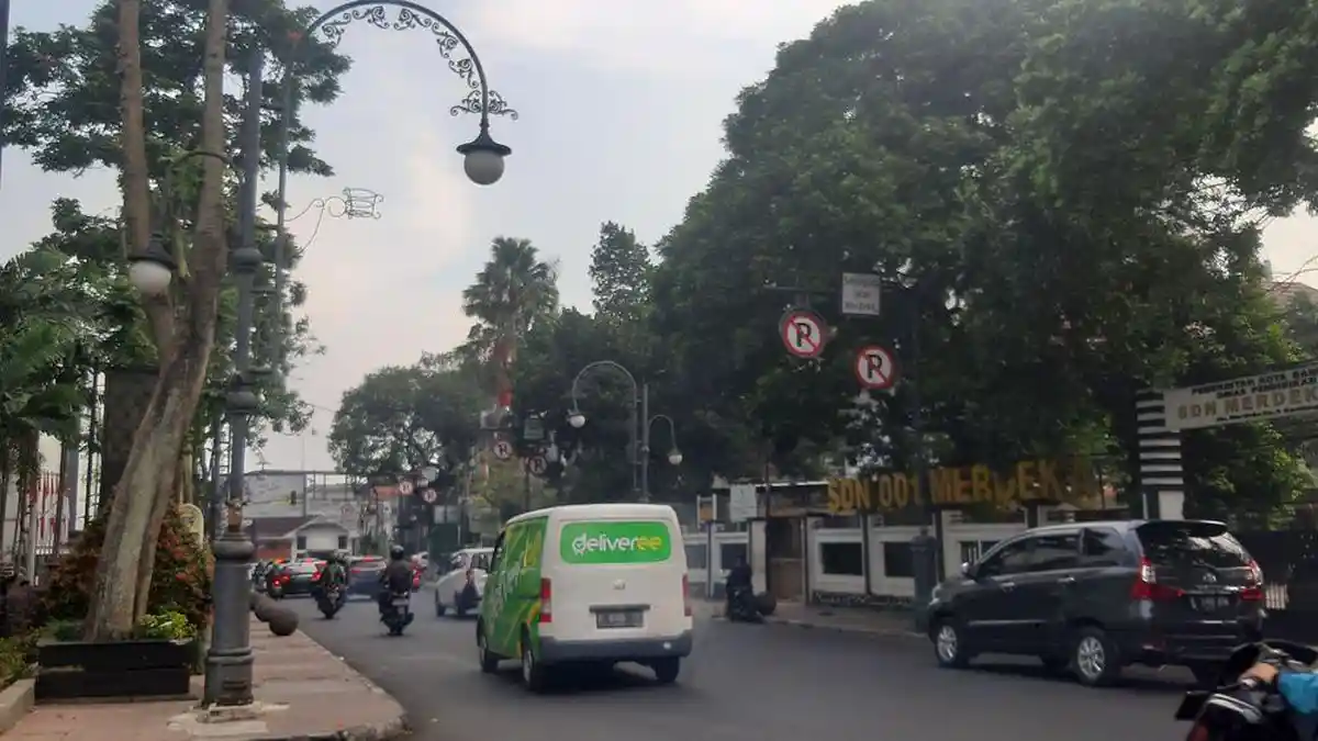 Dishub Kota Bandung: Banyak PJU Dicuri dari Lampu Sampai Panelnya, Ada yang Gali Tanah Curi Kabel