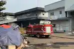 Kondisi-terkini-gudang-JNE-di-Jalan-Raya-Pekapuran-Cimanggis-Kota-Depok-pasca-terbakar.jpg