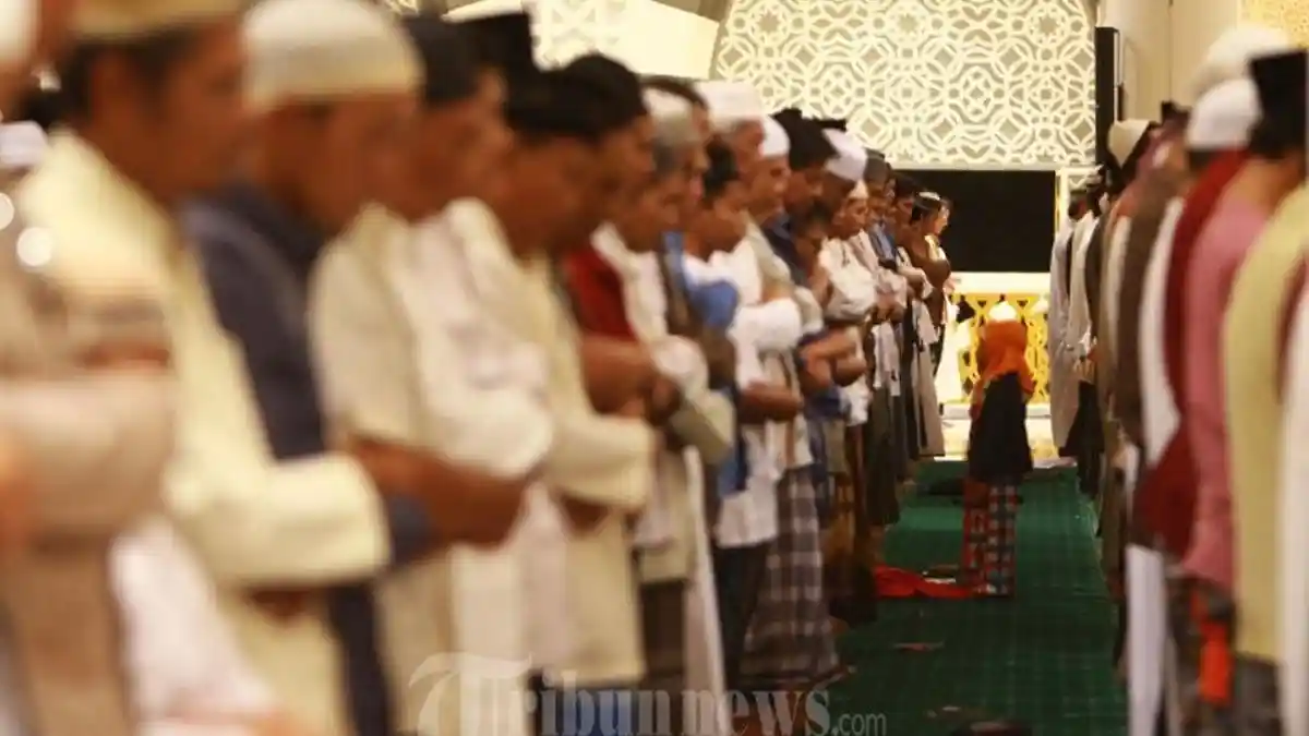 Tata Cara dan Niat Sholat Qobliyah Subuh Saat Ramadhan 2025, Begini Penjelasan Buya Yahya
