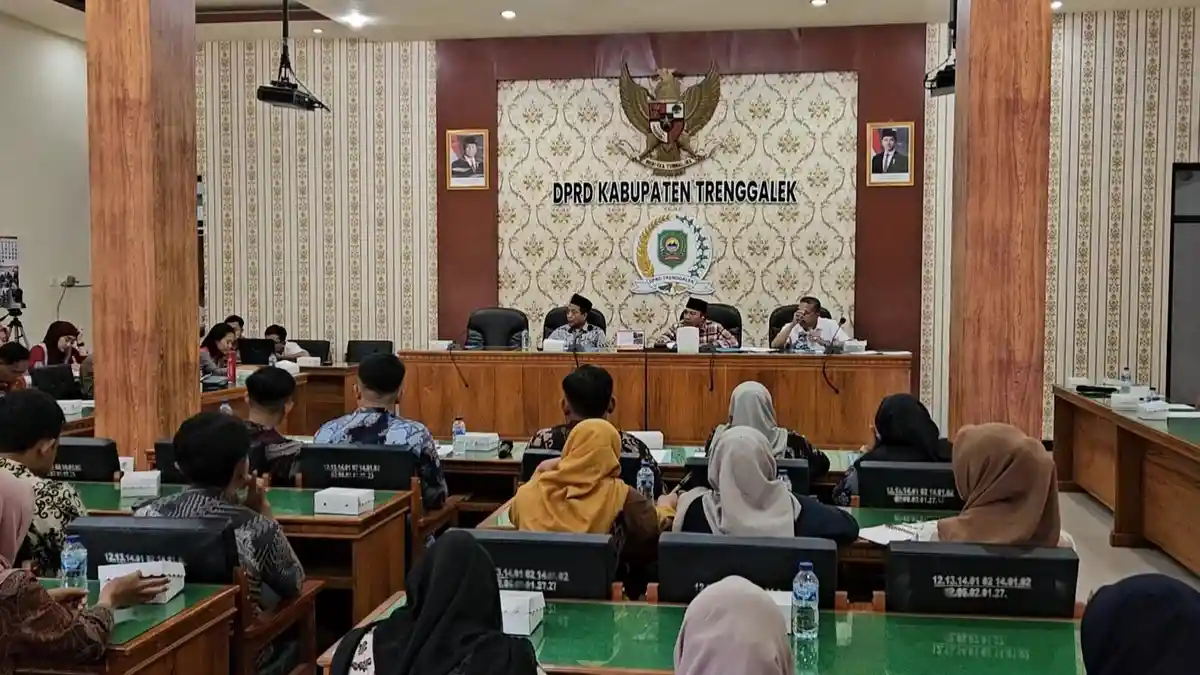 Tak Terdaftar ASN Maupun Honorer, Relawan Guru Profesional Trenggalek Minta Masuk Dapodik 