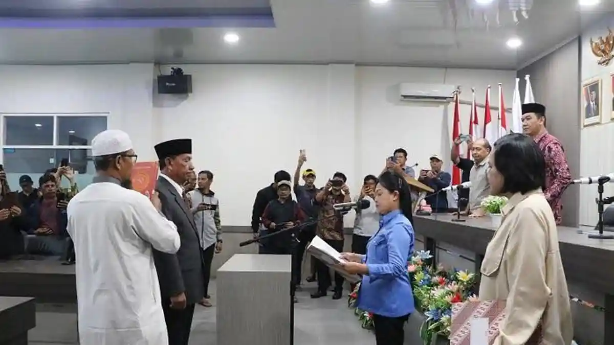 Suwardhi Pantih Lengser, Rektor Unsimar Poso Kini Dijabat Abdul Muthalib Rimi