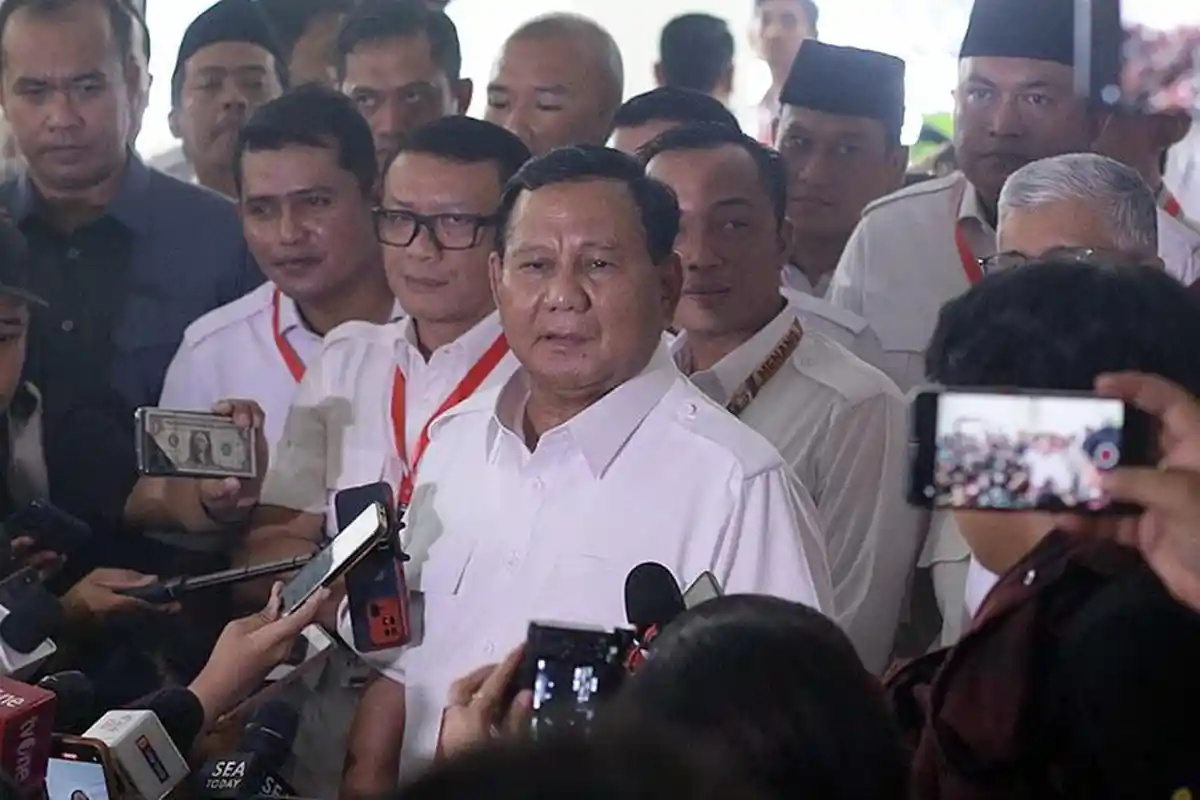 Prabowo: Tidak Masalah jika Gibran Tetap Kader PDIP