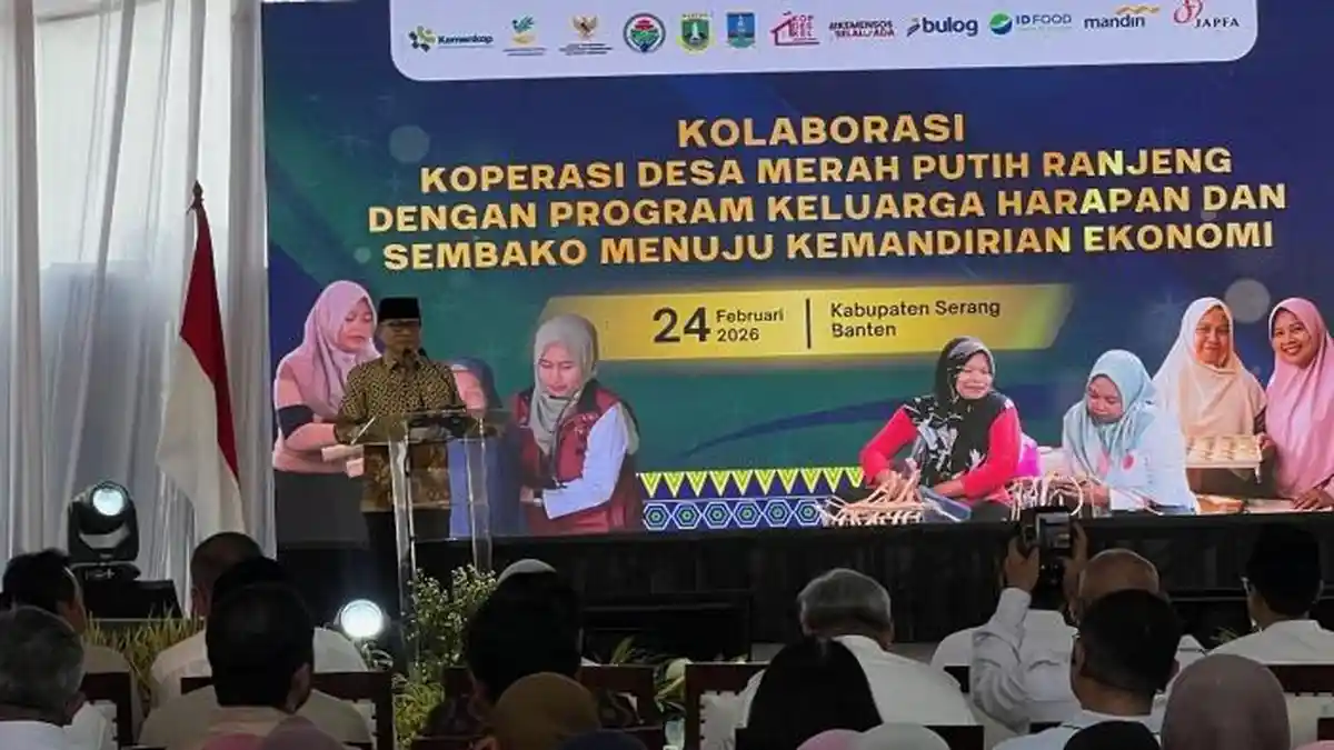 Bukan Menutup, Menteri Desa Tegaskan Setop Izin Baru Ekspansi Alfamart dan Indomaret ke Desa