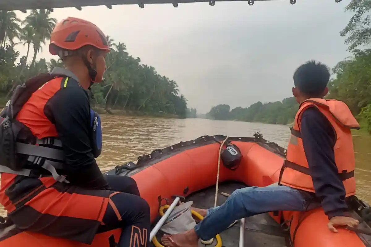 Sudah 21 Jam, Bocah 10 Tahun yang Tenggelam di Sungai Batang Asai Sarolangun Belum Ditemukan