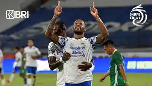 striker-persib-bandung-david-da-silva-melakukan-selebrasi.jpg