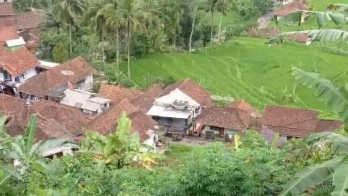 Sebanyak 23 Rumah Terancam Tergerus Longsor Dampak Curah Hujan yang Tinggi, Kondisi Tanah Labil