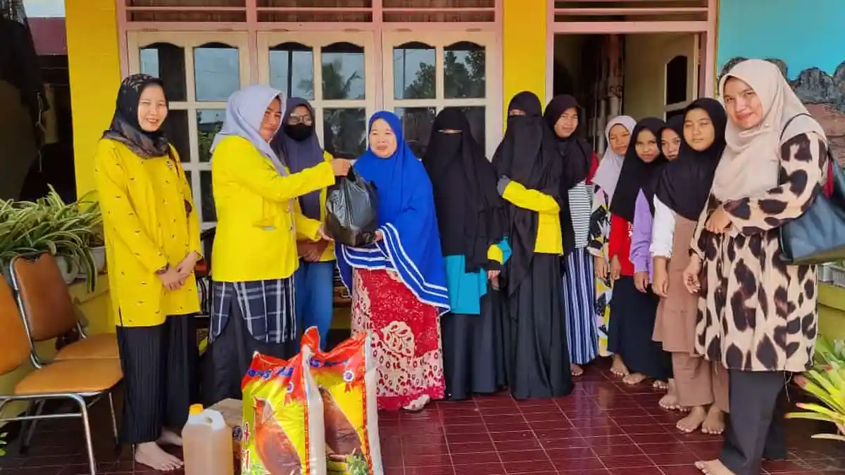 Mahasiswa Universitas Terbuka Ternate Pokjar Tidore Gelar Bakti Sosial