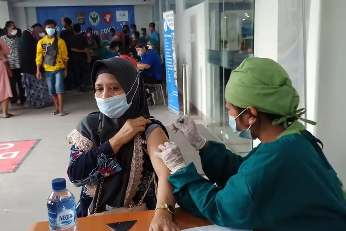 Ratusan Warga di Kuta Ikut Vaksinasi Menjelang Ramadhan 2022