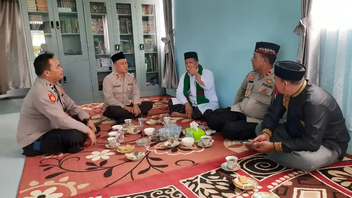 Program Mudemui Ulama, Kabag Ops Polres Bener Meriah Sampaikan Pesan Kamtibmas kepada Pimpinan Dayah