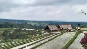 Upaya-Setop-Akomodasi-Wisata-di-Sarbagita-2-Sisi-Moratorium.jpg
