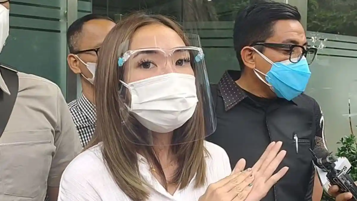 Hari Ini Gisel dan MYD Diperiksa sebagai Tersangka, Mantan Istri Gading akan Ditahan? Dasar Hukumnya